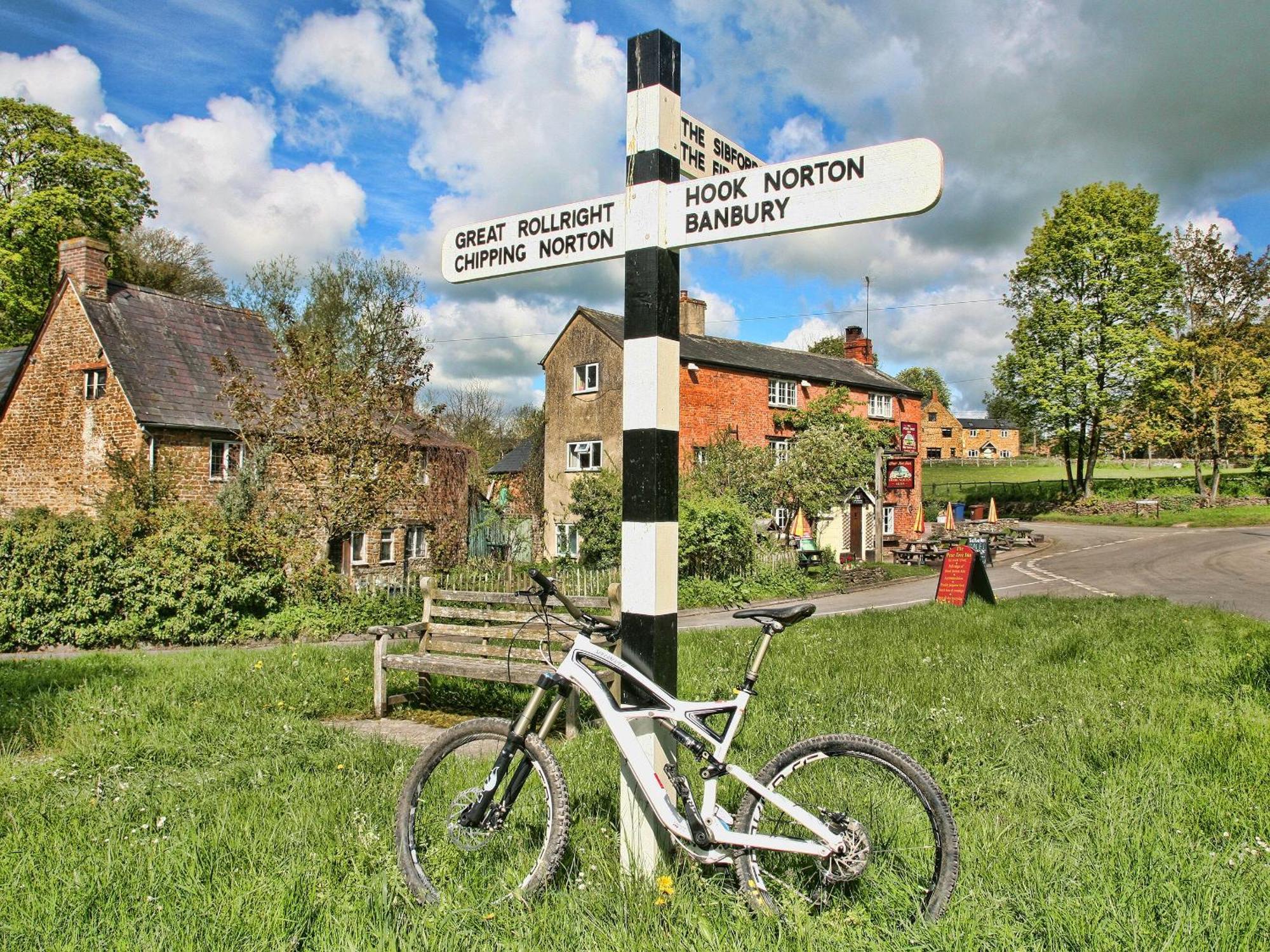 Squirrel Cottage Hook Norton Экстерьер фото